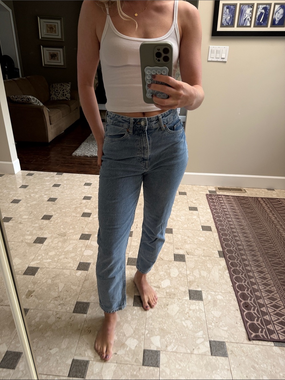 High-Rise Mom Jeans - Light Blue